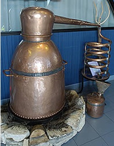 Copper_distillation_unit_